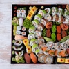 Image 2: Sushi - All-you-can-eat inkl. grüner Tee für 1, 2 oder 4 Personen 