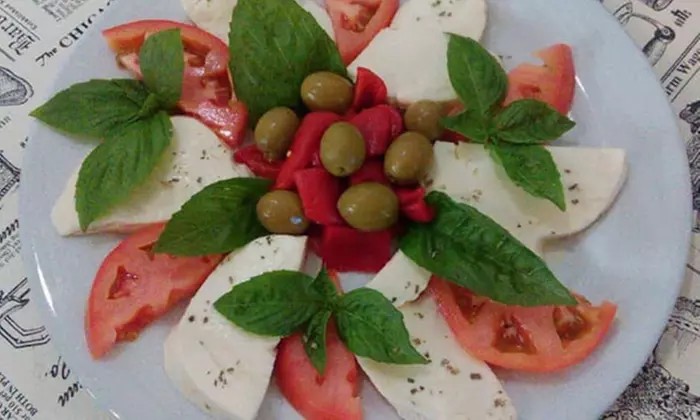 Indulge in Specialty Pie and Salads or Gen Spend Voucher!