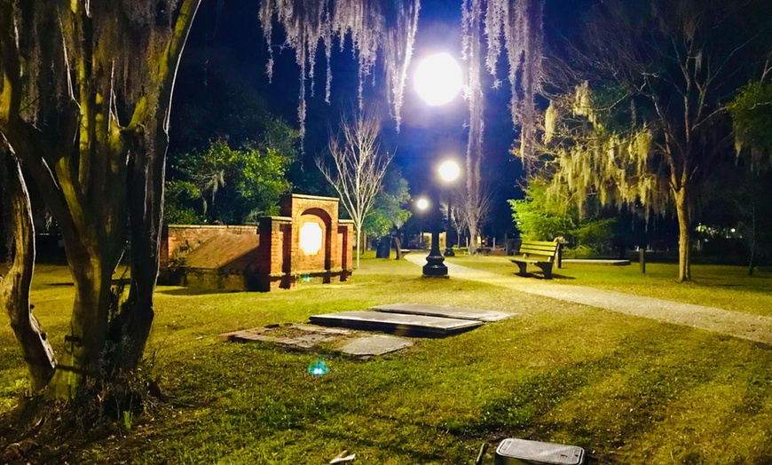 Image 5: Haunted History Pub Crawl in Savannah for Two Four or Six