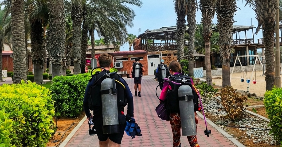 Shore Dive To Snoopy Islands Thriving Reef In Fujairah Marine Park Shore Dive To Snoopy Islands Thriving Reef In Fujairah Marine Park