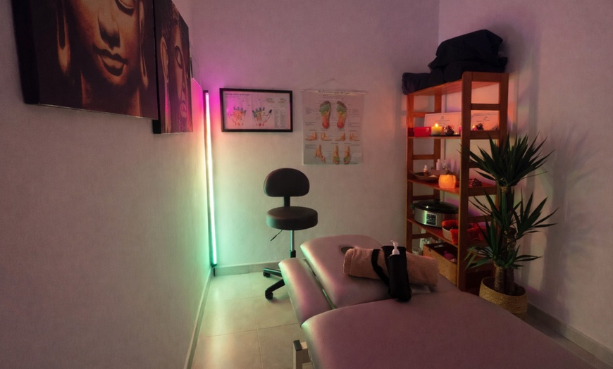 Image 2: Masaje a elegir de 45, 70 o 90 minutos para 1 persona