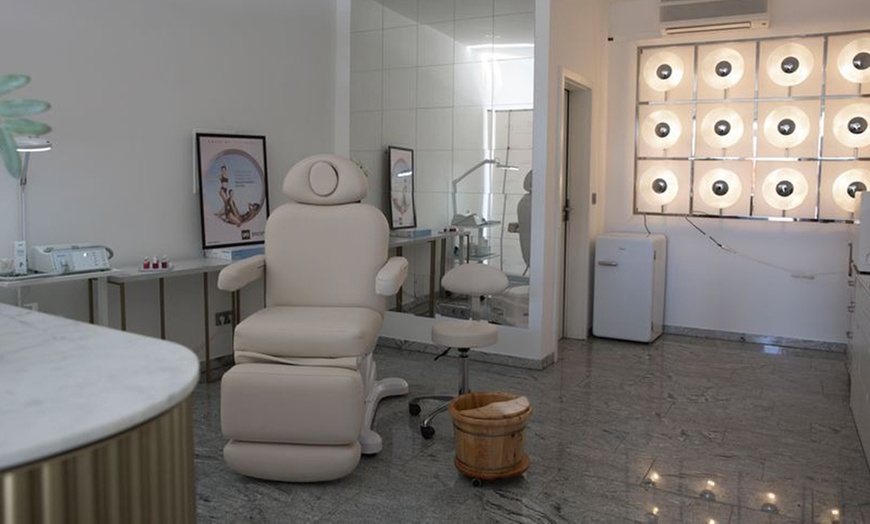 Image 2: Wimpern- und/oder Augebrauen-Lifting inkl. Färben für 1 Person