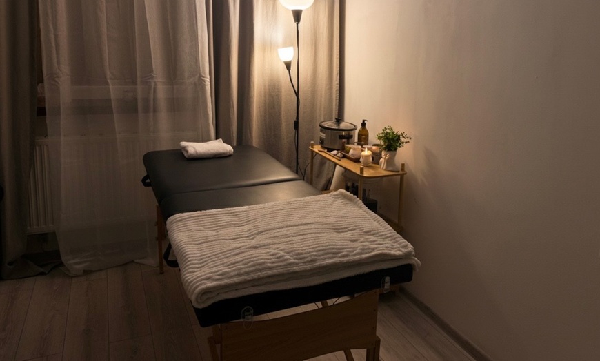 Image 5: Kobido, masaż gorącymi kamieniami, stemplami ziołowymi i więcej