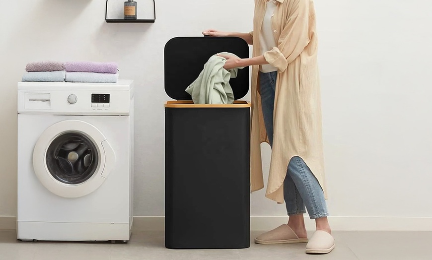 Image 7: Cesto para la colada con bolsa interior y diseño plegable