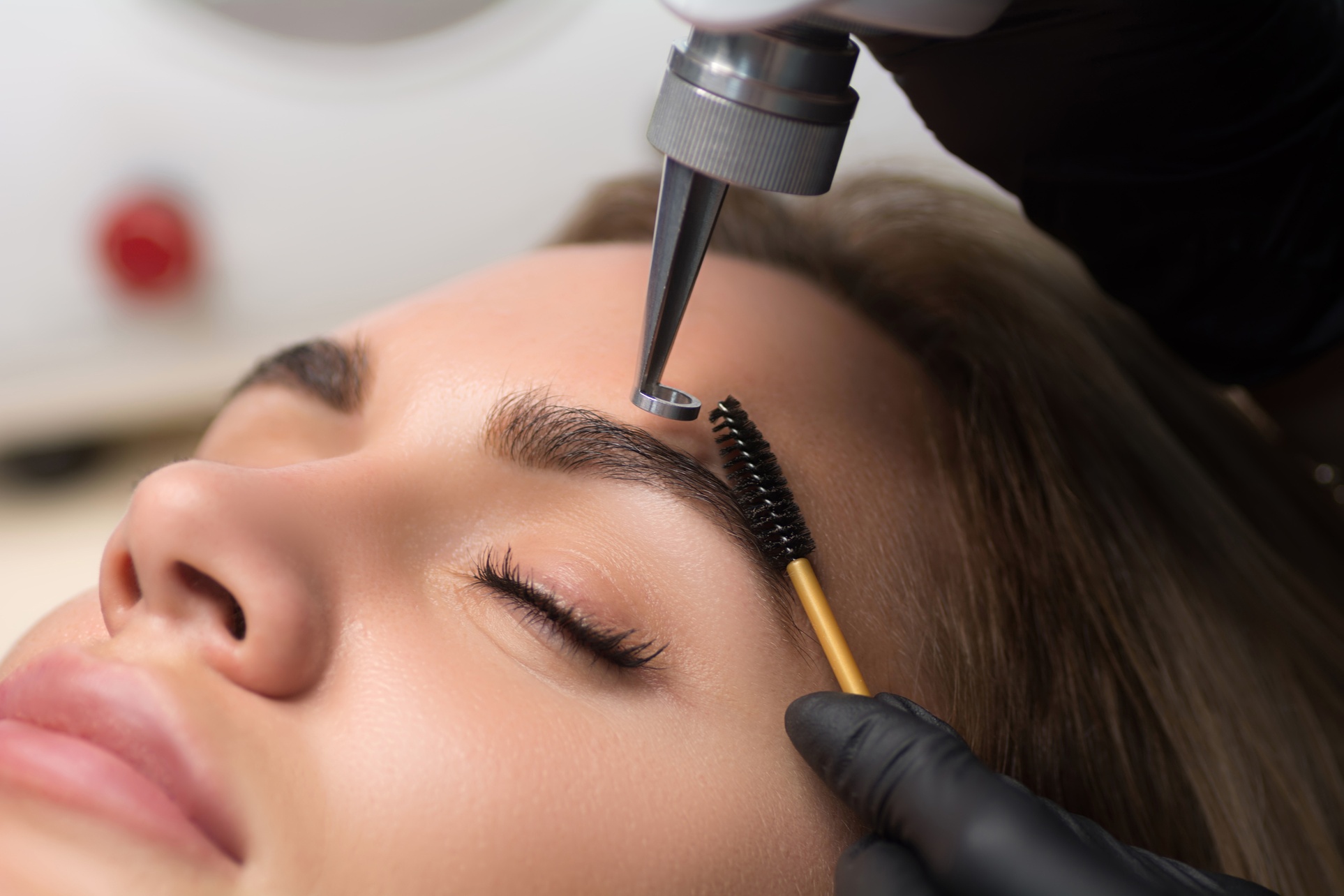 Up to 83% Off on Eyebrow Tinting at Salon Zoey