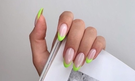 Gel polish on Toe nails - summer nail studio