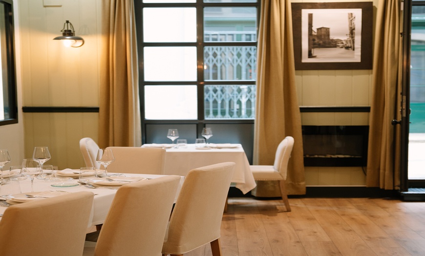 Image 14: Experiencia única: Menú degustación en restaurante Del'Alba para 2