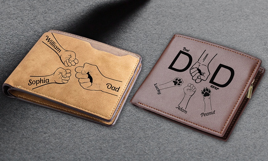 Image 11: Personalized Wallet