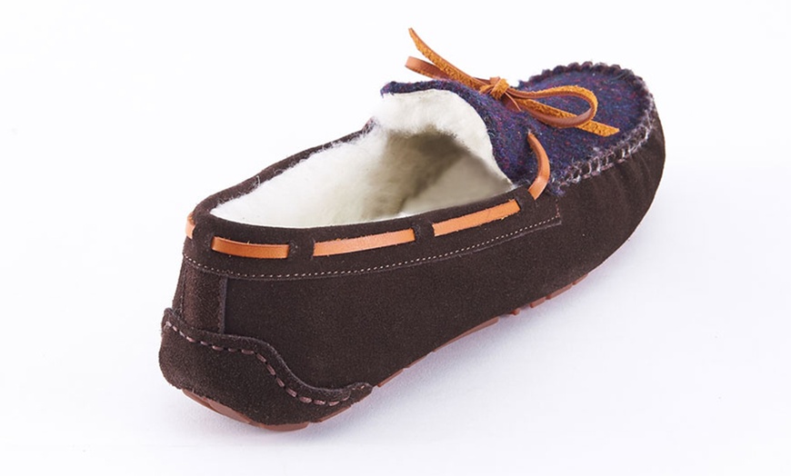 Image 32: Women's Suede Slippers