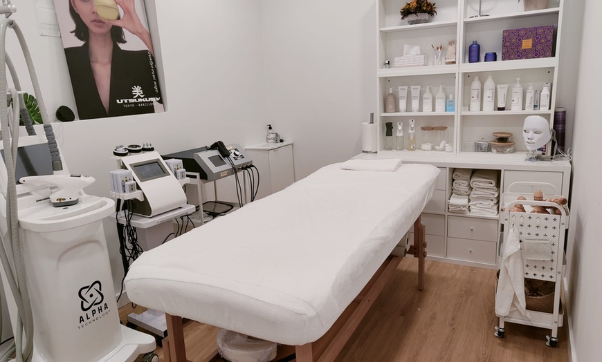 Image 4: 3 o 6 sesiones de cavitación, presoterapia, lipoláser y masaje para 1 