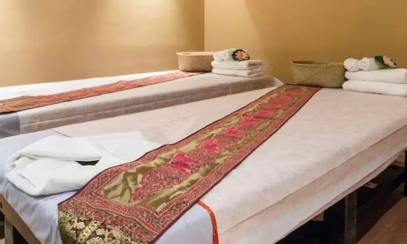 Evasion sensorielle et bien-être profond : modelage thaï au choix pour 1 ou 2 pers. (jusqu'à 38% de remise) - Primary Image