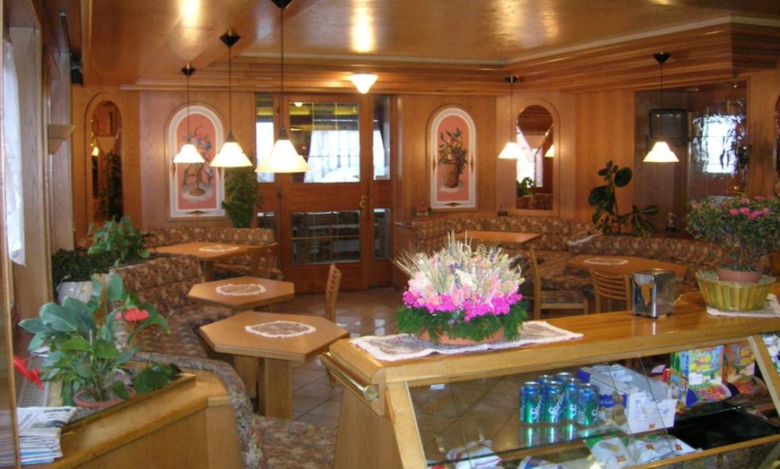 Image 8: Trentino: soggiorno per 2 in mezza pensione con accesso Spa illimitato