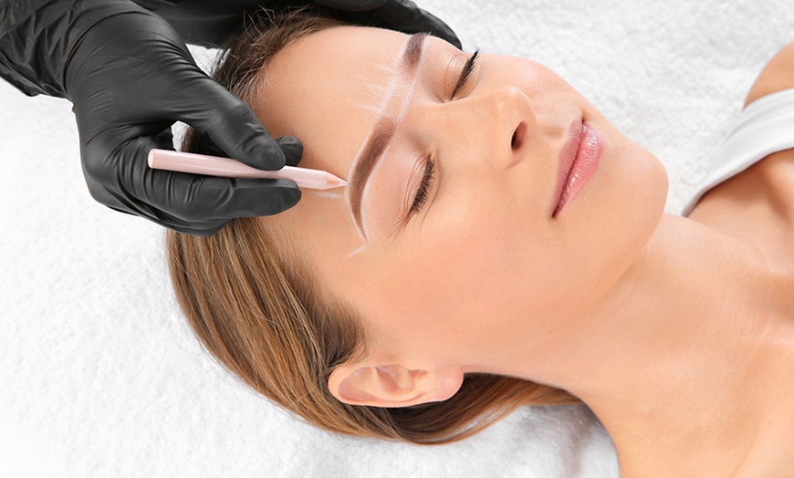 Image 2: Micropigmentación o microblading con opción a visagismo de cejas 