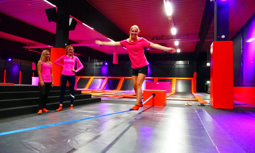 Image 8: 120 min. Trampolin Action im Jump Galaxy für 2 oder 4 Personen