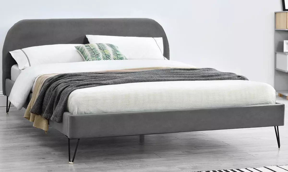 Lit velours "Garbera" 140 x 190 cm ou 160 x 200 cm de Kocoon