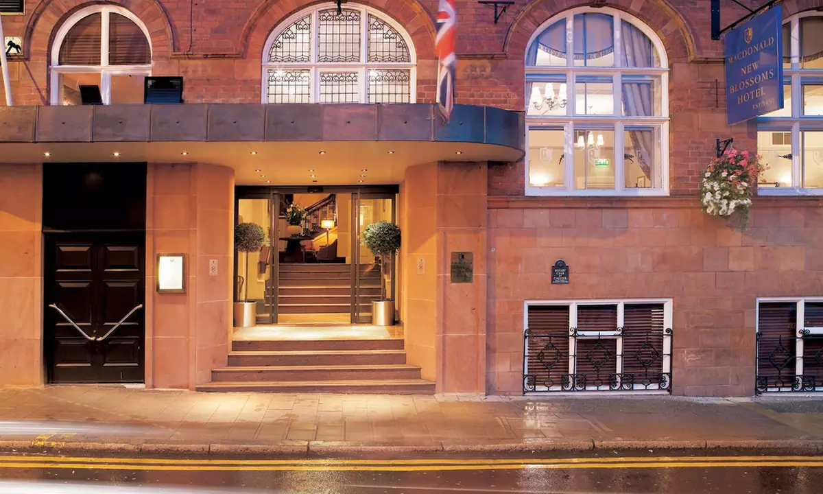 Chester: Standard Double Room with Bottle of Prosecco