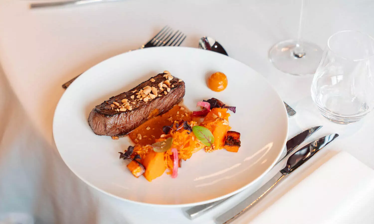 Envolée gourmande avec un menu des délices aux portes de Paris