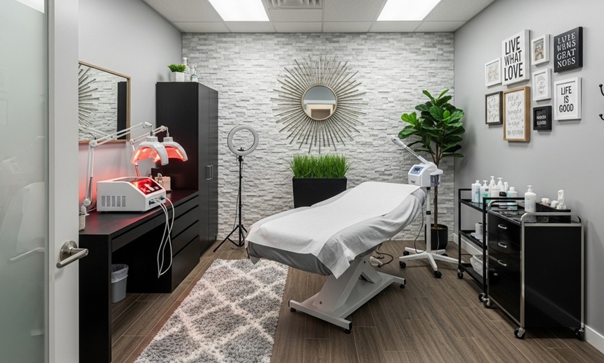 Image 2: Up to 35% Off on HydraFacial at Obsidian Aura Med Spa