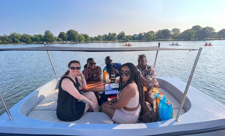 Image 3: Electric Boat Rental at The Wharf – Washington, D.C.