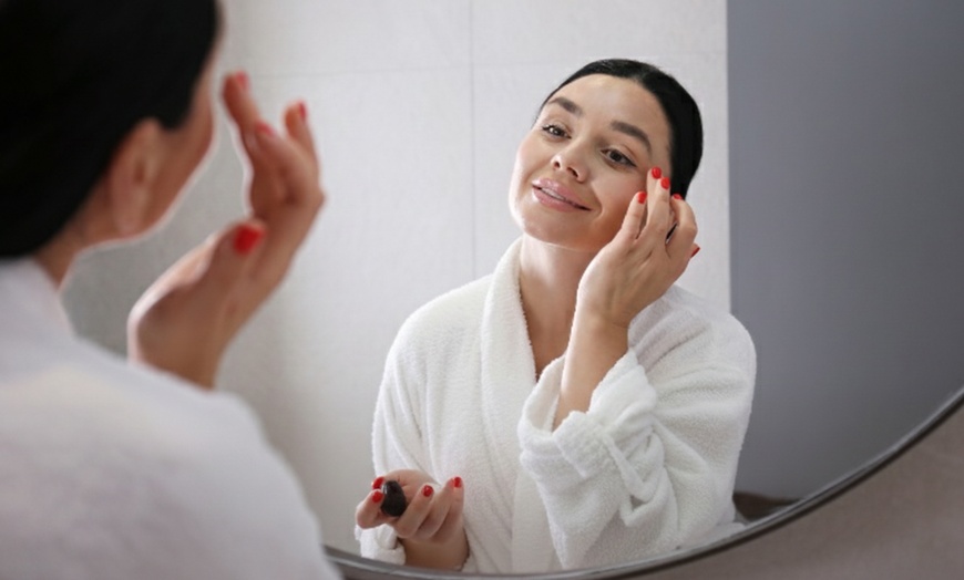 Image 1: Advanced Facial: A Comprehensive Course or Diploma in Skin Care