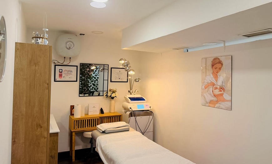 Image 8: Higiene facial con opción a extras o Dermapen con mascarilla facial