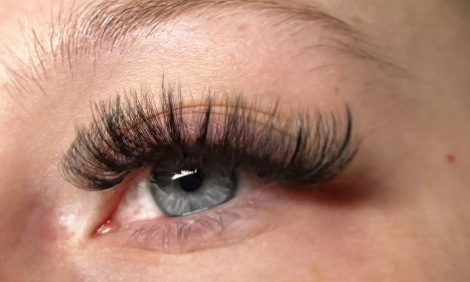 Achieve Luscious Full Volume or Wet Set Extensions with One Free Fill