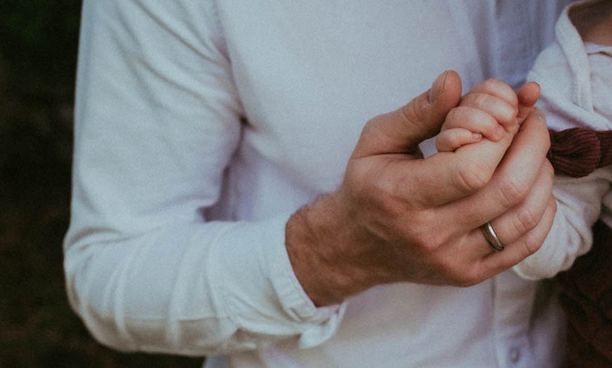 Image 4: Photoshoot for Maternity/ Family or Newborn with 3 Digital Files