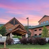 Image 2: Slides, pools & family fun at a Wisconsin waterpark resort