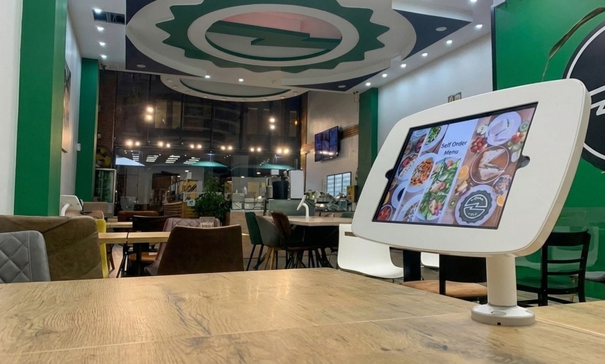 Image 2: Crêpe/Gaufre et boisson chaude