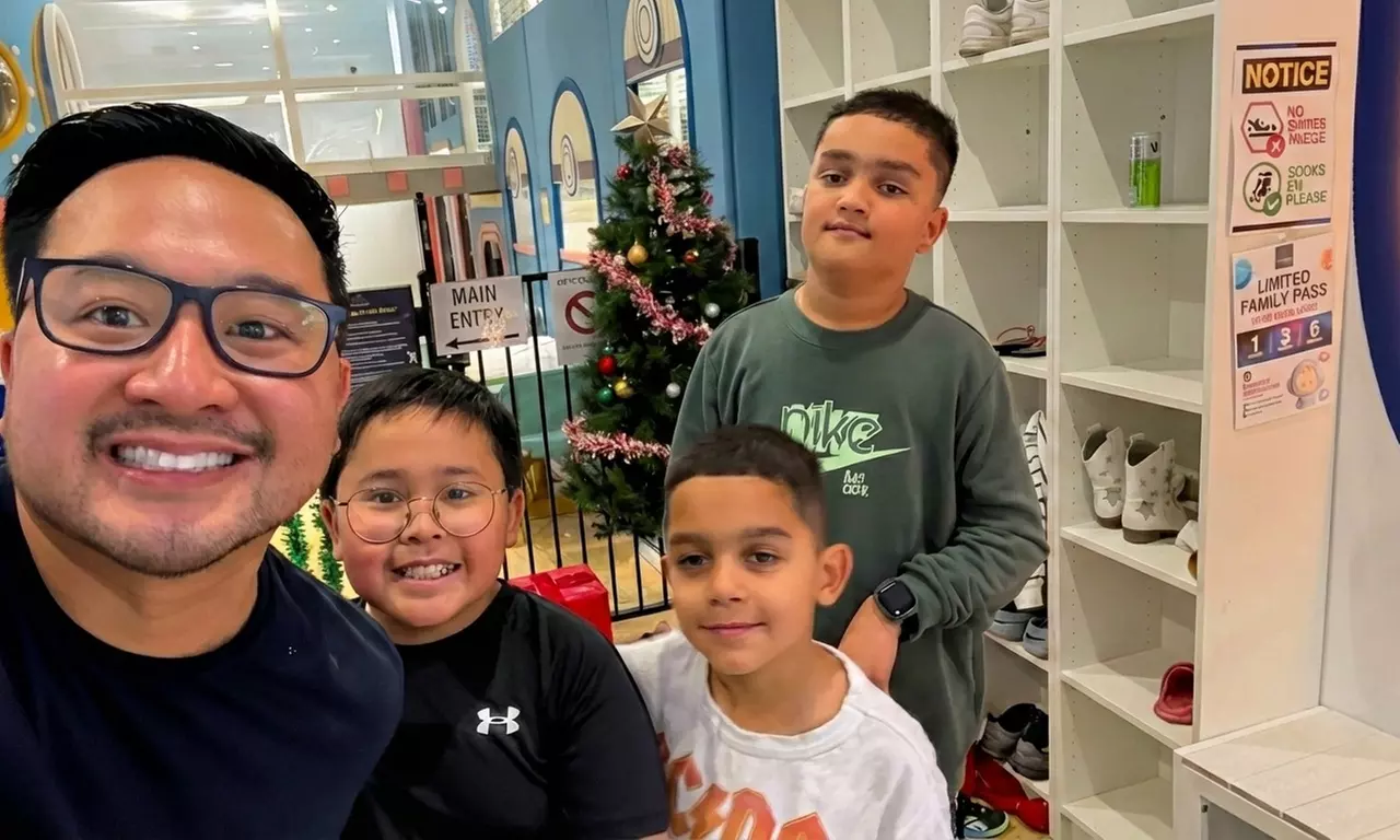 Weekday OR Weekend Unlimited Play & Free Small Drink for 1, 2, or 4