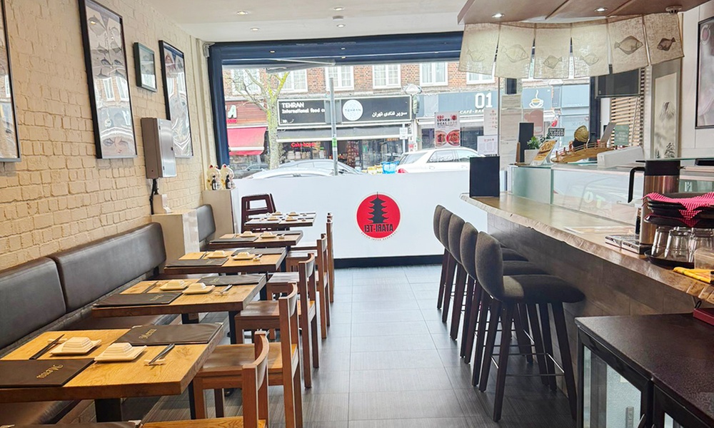 Dine in Style: Starter, Main and Choice of Drink for Two or Three