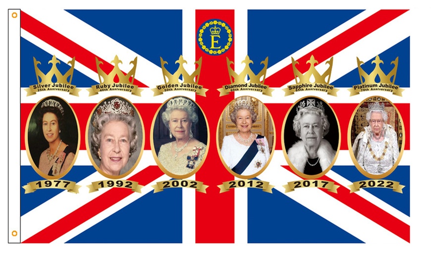 Image 4: Queen Elizabeth II Memorial Flag