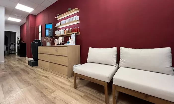 Limpieza facial completa con tratamiento personalizado a elegir