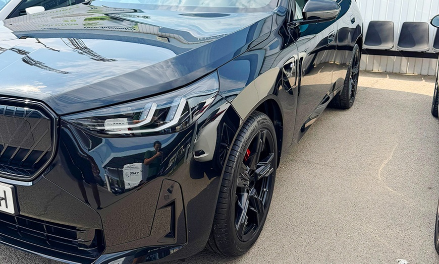 Image 6: 1, 2 o 4 lavados para coche con opción a tratamiento hidrofóbico y más