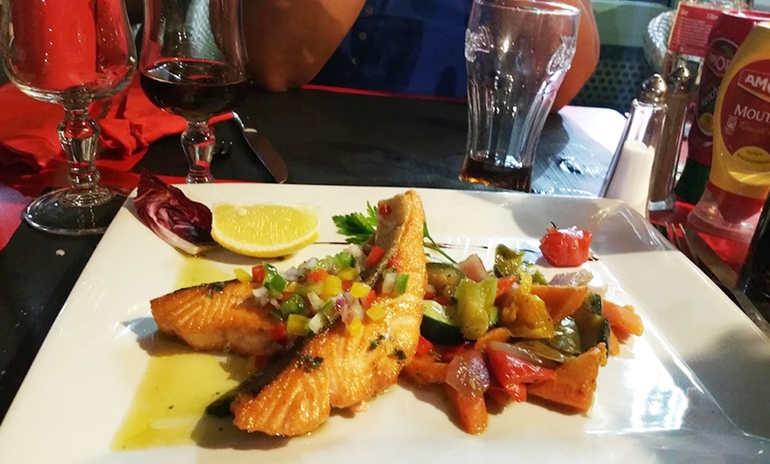 Image 1: L’AZUR : plats frais préparés minute pour un dîner convivial