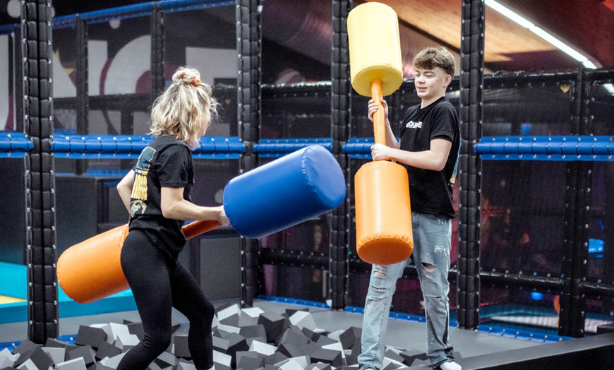 Image 3: 180 Min. Sprungzeit - Erlebe Action pur im BOUNCE Trampolin & Funpark 