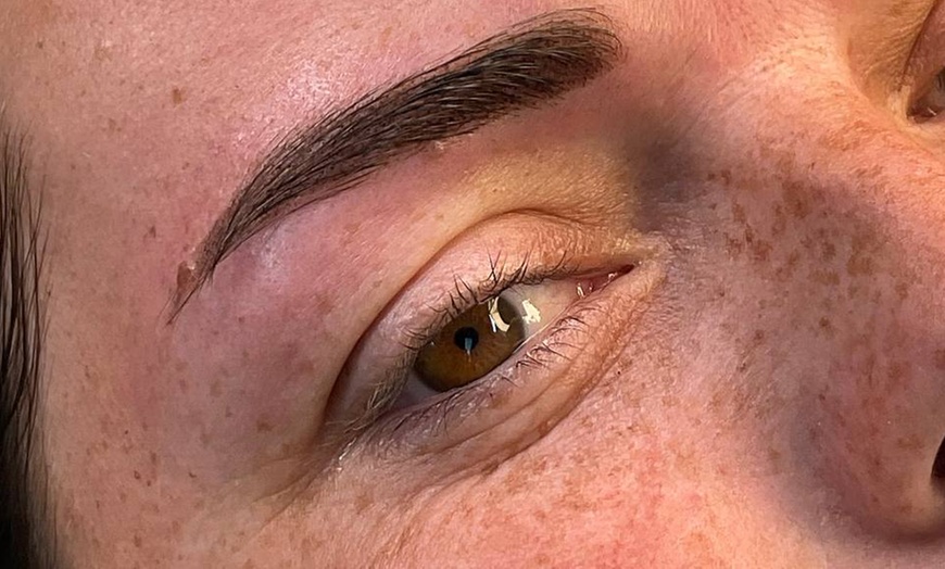 Image 6: Tijd besparen? Kies voor langdurige permanente make-up naar keuze