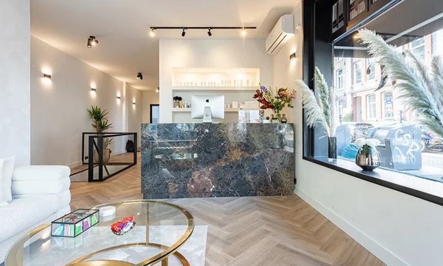 Image 4: Snelle en simpele glow up: hydrafacial naar keuze in hartje Amsterdam