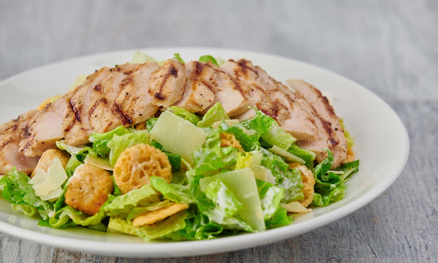 Image 15: Menú Hard Rock Café clásico o premium para 2 o 4 personas con bebida