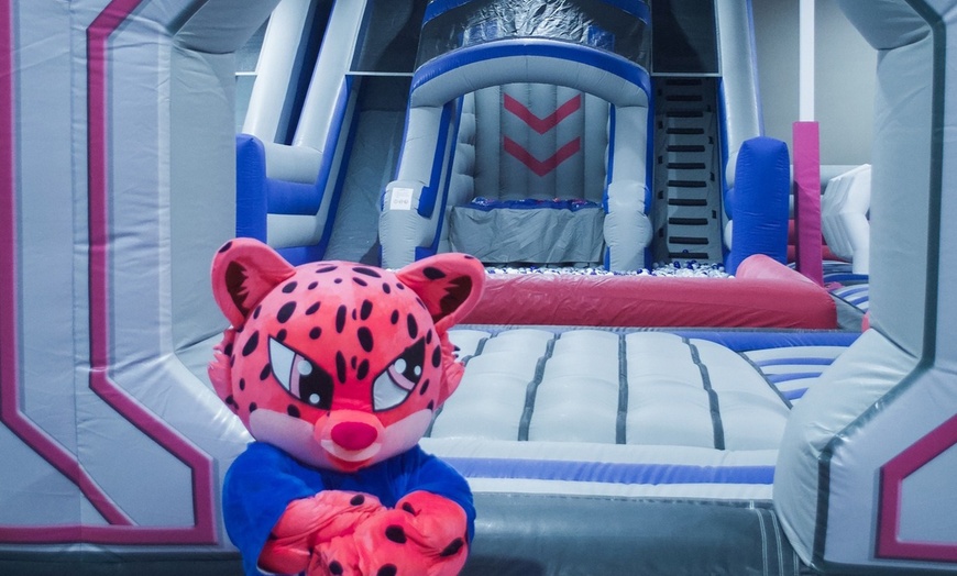 Image 4: Enjoy w/ 60, or 120-Min Jump Pass for 1, 2, or 4 Person Valid Any Day