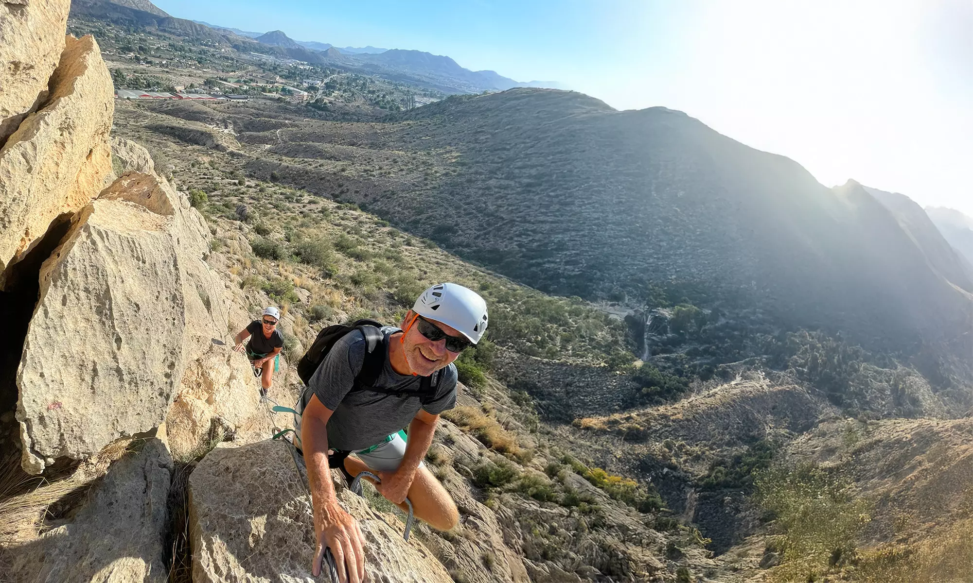 Experiencia única: ferrata a elegir por niveles para 1 o 2 personas