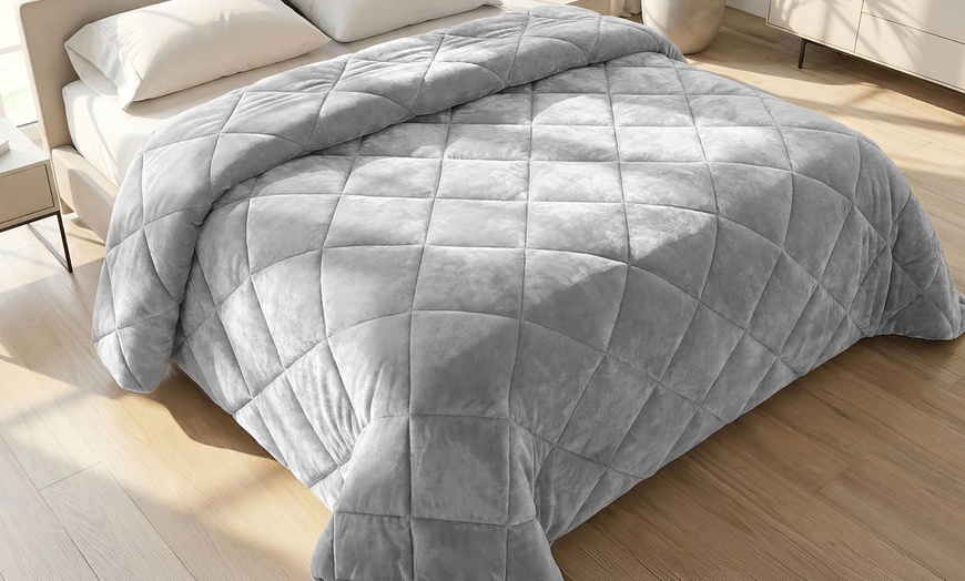 Image 10: Trapunta in velluto Irina