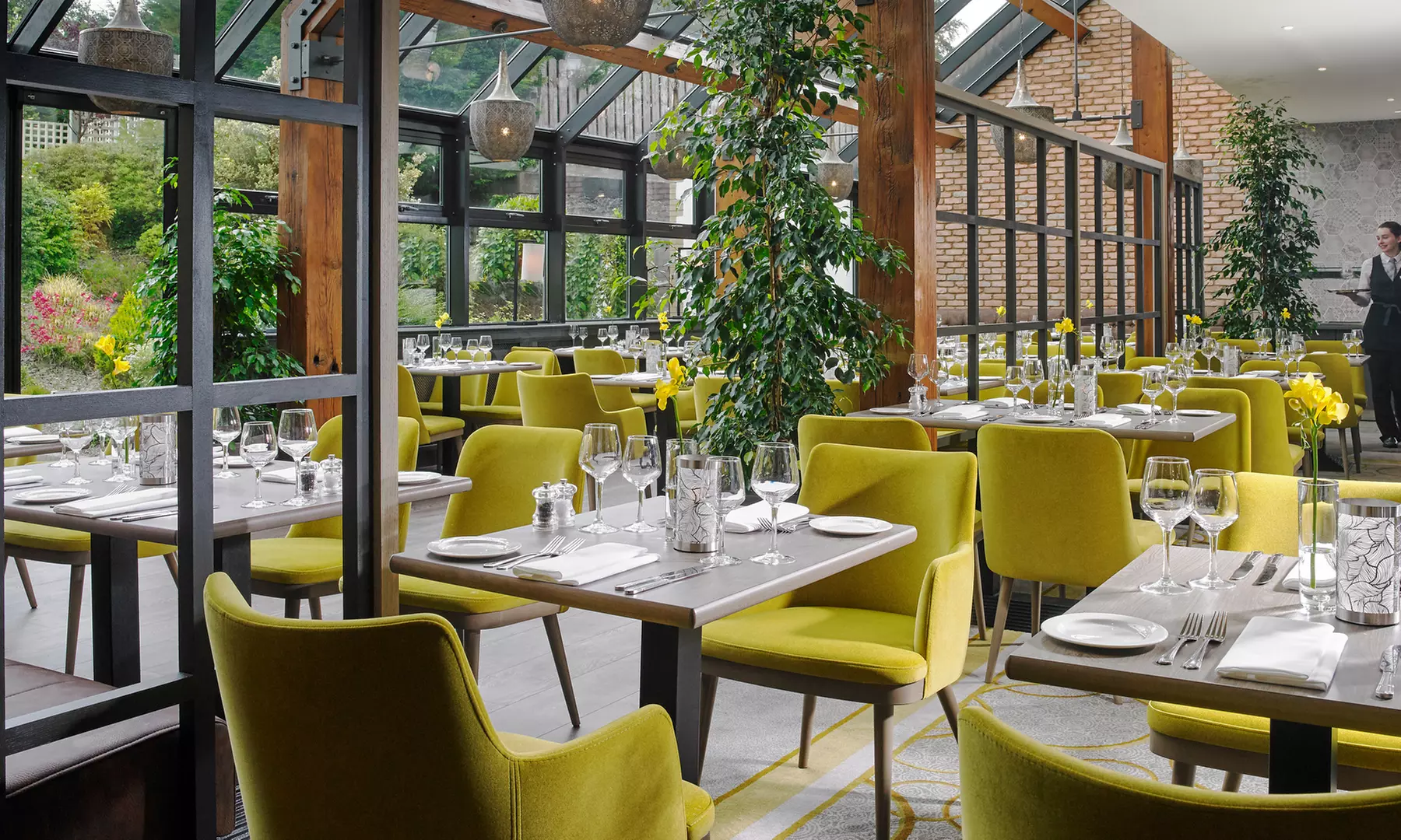 4* Sligo: Double or Twin Room Stay w/Breakfast, Wine, Chocolate & More