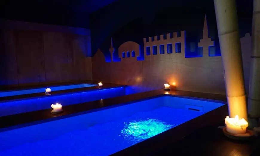 Image 14: Spa privado de 30 minutos para 2 con facial Flax o masaje y copa 