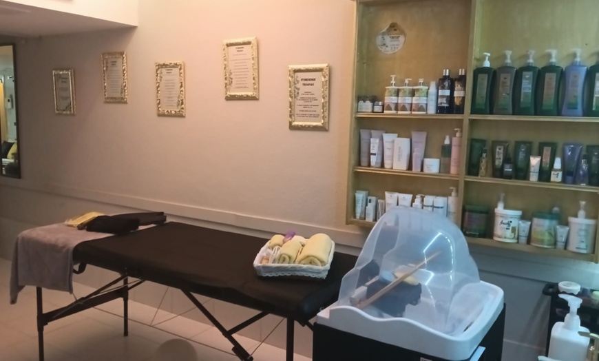 Image 2: Tratamiento de spa capilar Origin, Essential o Diamond para 1 persona