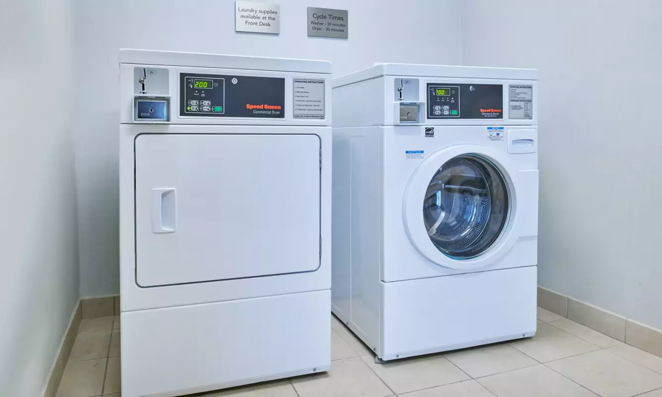 Relax in Comfort Just Minutes from Chicago's Famed Music Venue