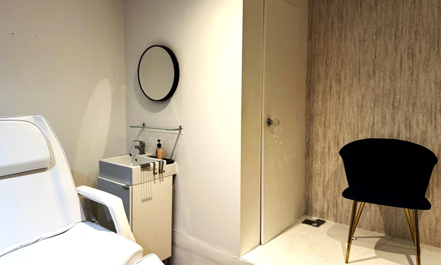 Image 3: 82% Off Expert PRP for Hair Loss / Skin Rejuvenation 1, 2, 3 Sessions 