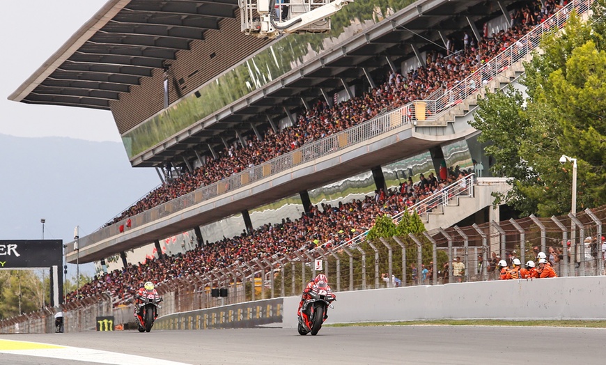 Image 5: Grand Prix of Catalonia: 1-3 day ticket and accommodation option