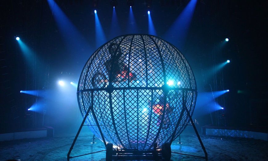 Image 5: Circus Zyair
