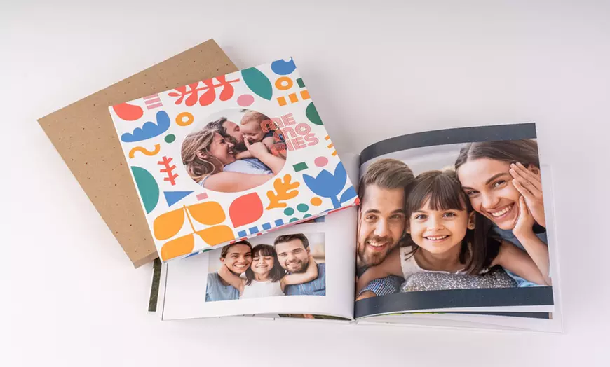 Image 3: Przenieś wspomnienia na papier: Fotoksiążka w pudełku prezentowym